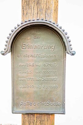 Thumbnail: 10_JA_9318 Friedhof, an der Kirche.jpg